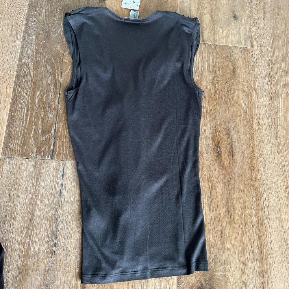 H&M Ruffle Sleeveless Top Gray NWT - Picture 5 of 8